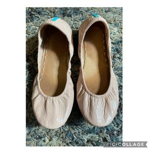 Size 7 Blush Patent Tieks in great used condition